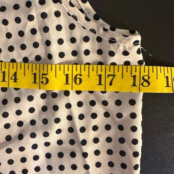 J. Crew Cream and Black Polkadot Pintuck Sleeveless Semi Sheer Blouse Size 8 - Picture 7 of 8